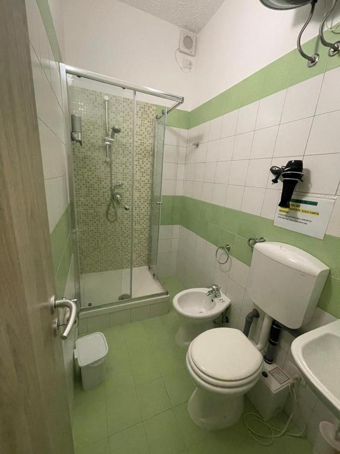 קרוטונה La Finestra Sul Mare B&B מראה חיצוני תמונה