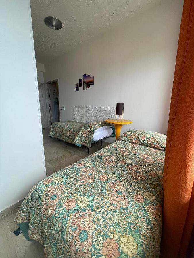 קרוטונה La Finestra Sul Mare B&B מראה חיצוני תמונה