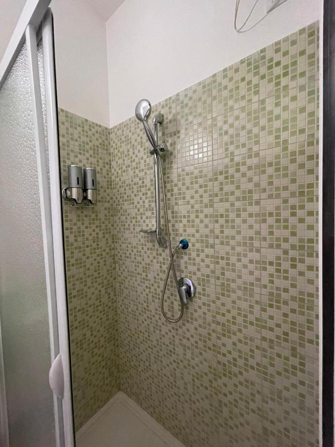 קרוטונה La Finestra Sul Mare B&B מראה חיצוני תמונה